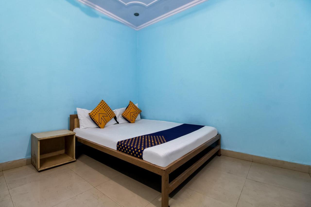Spot On 40972 Hotel Gurubaksh Rampur  Экстерьер фото