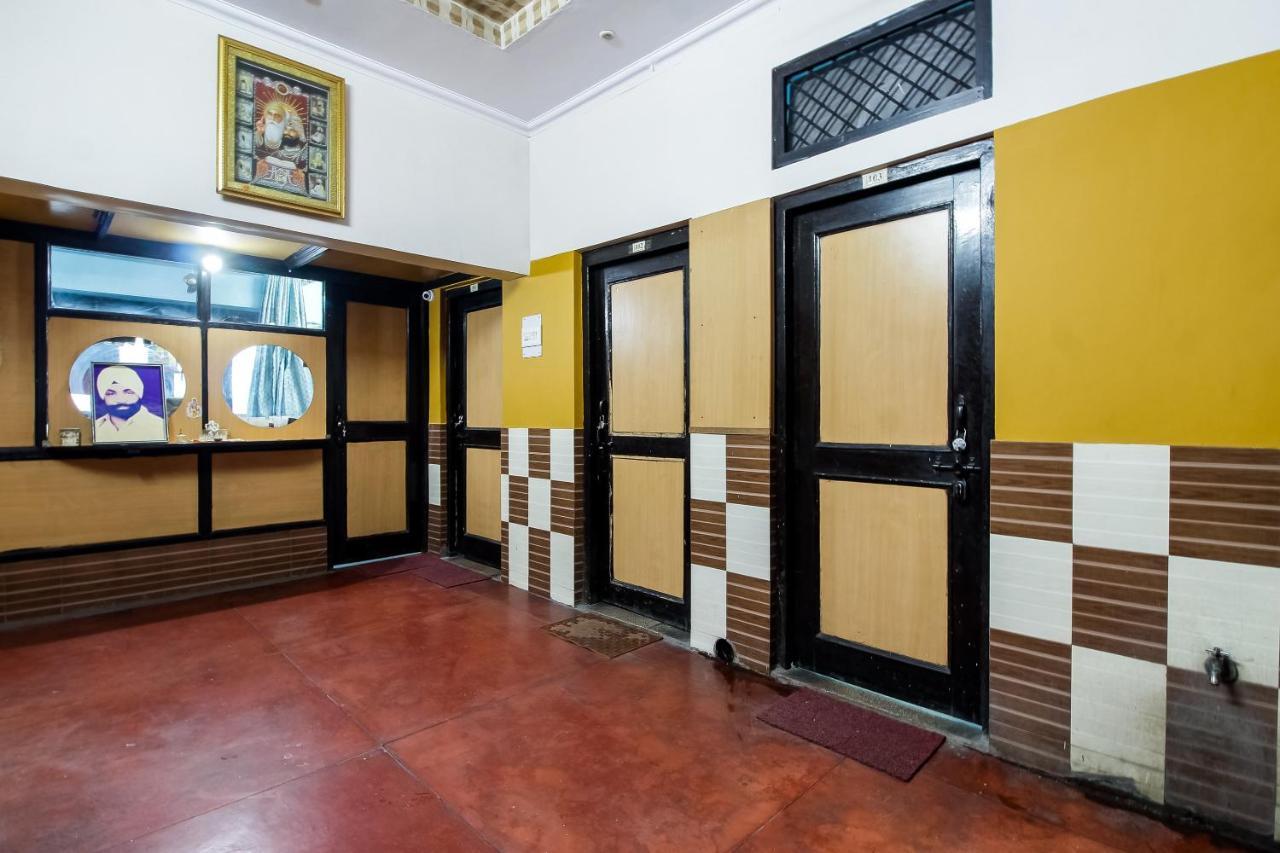 Spot On 40972 Hotel Gurubaksh Rampur  Экстерьер фото