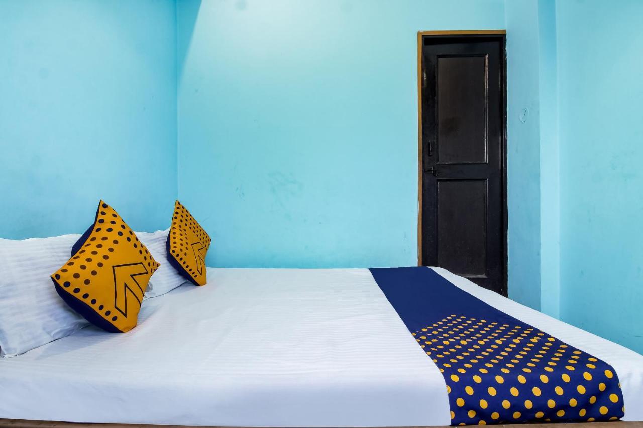 Spot On 40972 Hotel Gurubaksh Rampur  Экстерьер фото